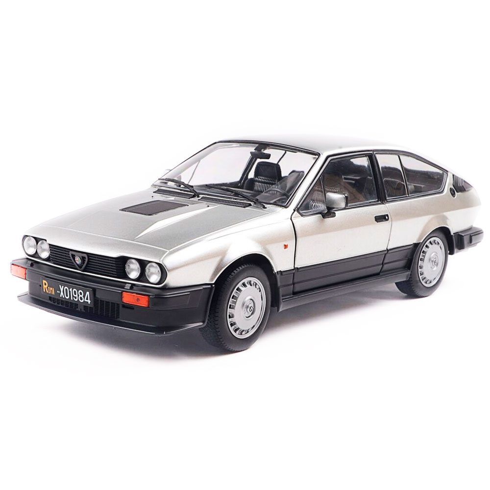 Solido, Alfa Romeo GTV6 silber 1984, 1:18