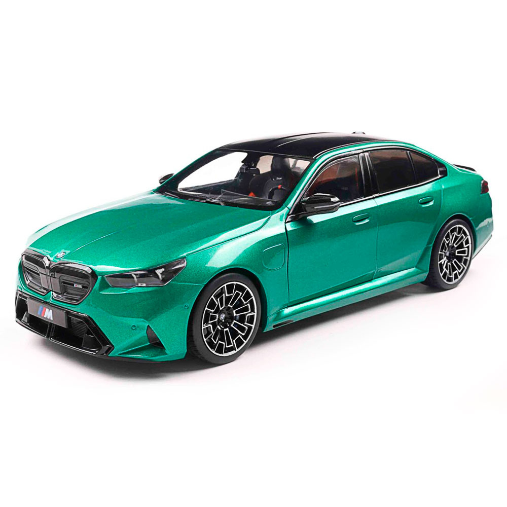 Solido, BMW M5 (G90) M grün metal. 2025, 1:18