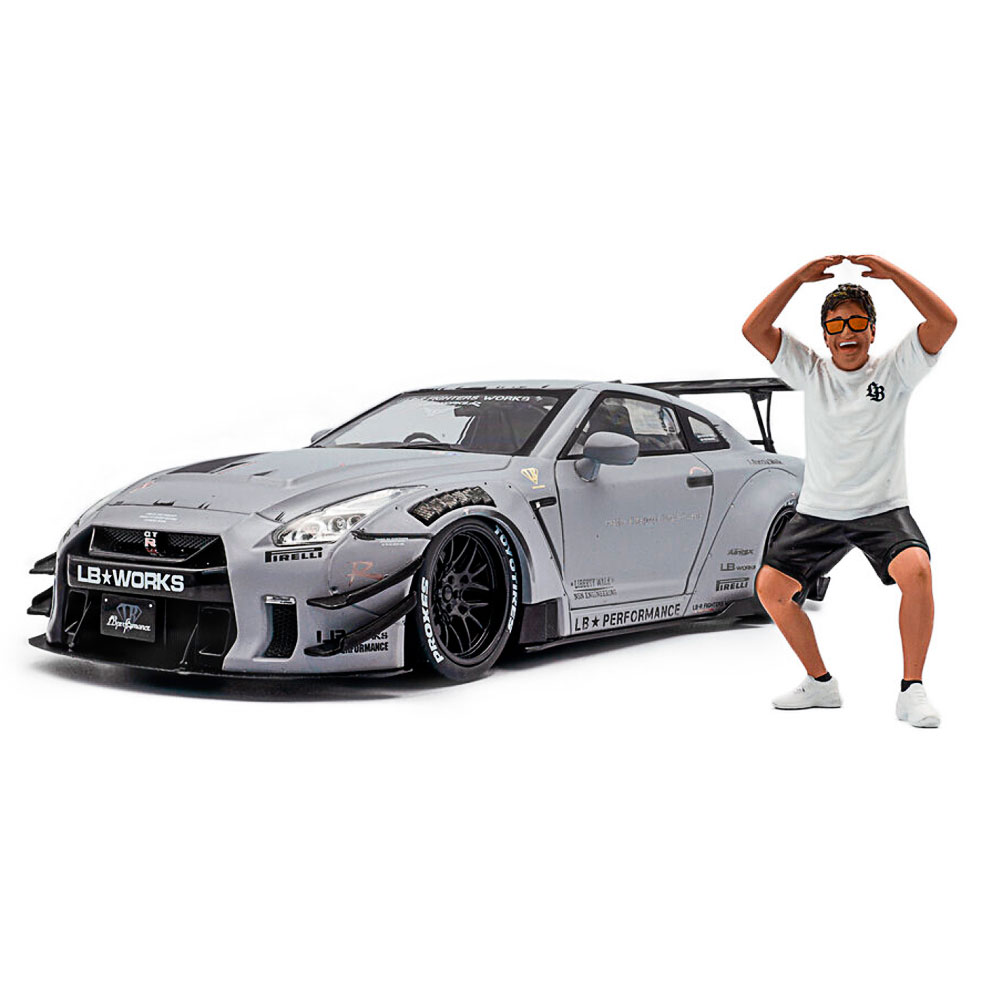 Solido, Nissan GT-R (R35) grau mit Figur, 1:18